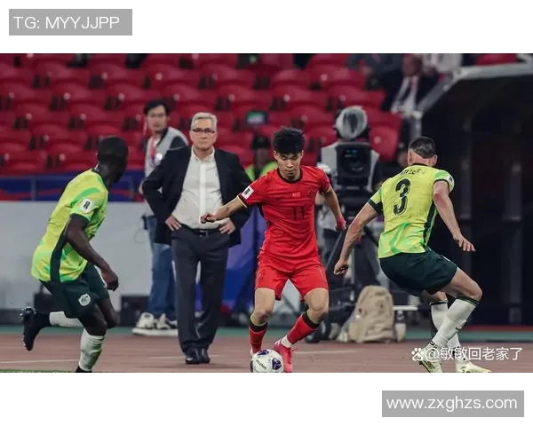 周姓足球明星的辉煌历程与成就揭秘